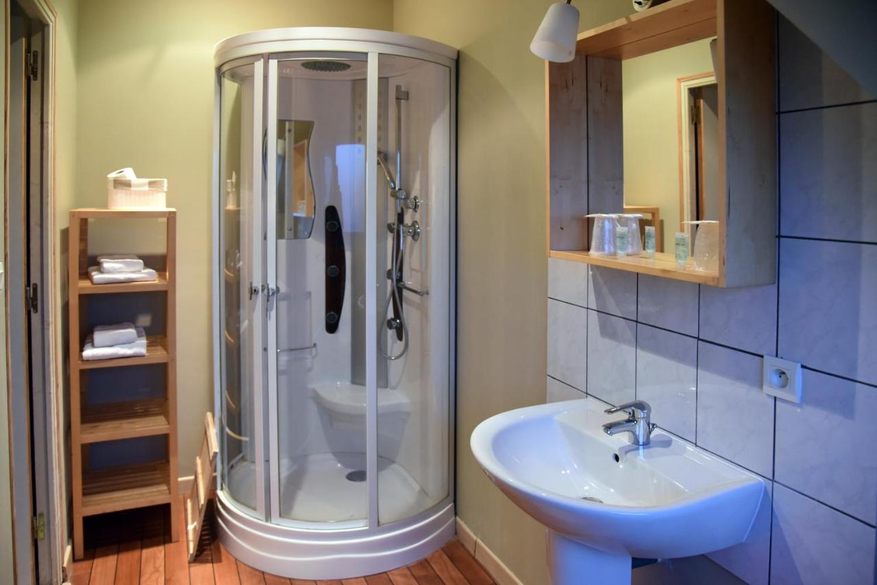 La Marine Hotel Sibiril Екстериор снимка